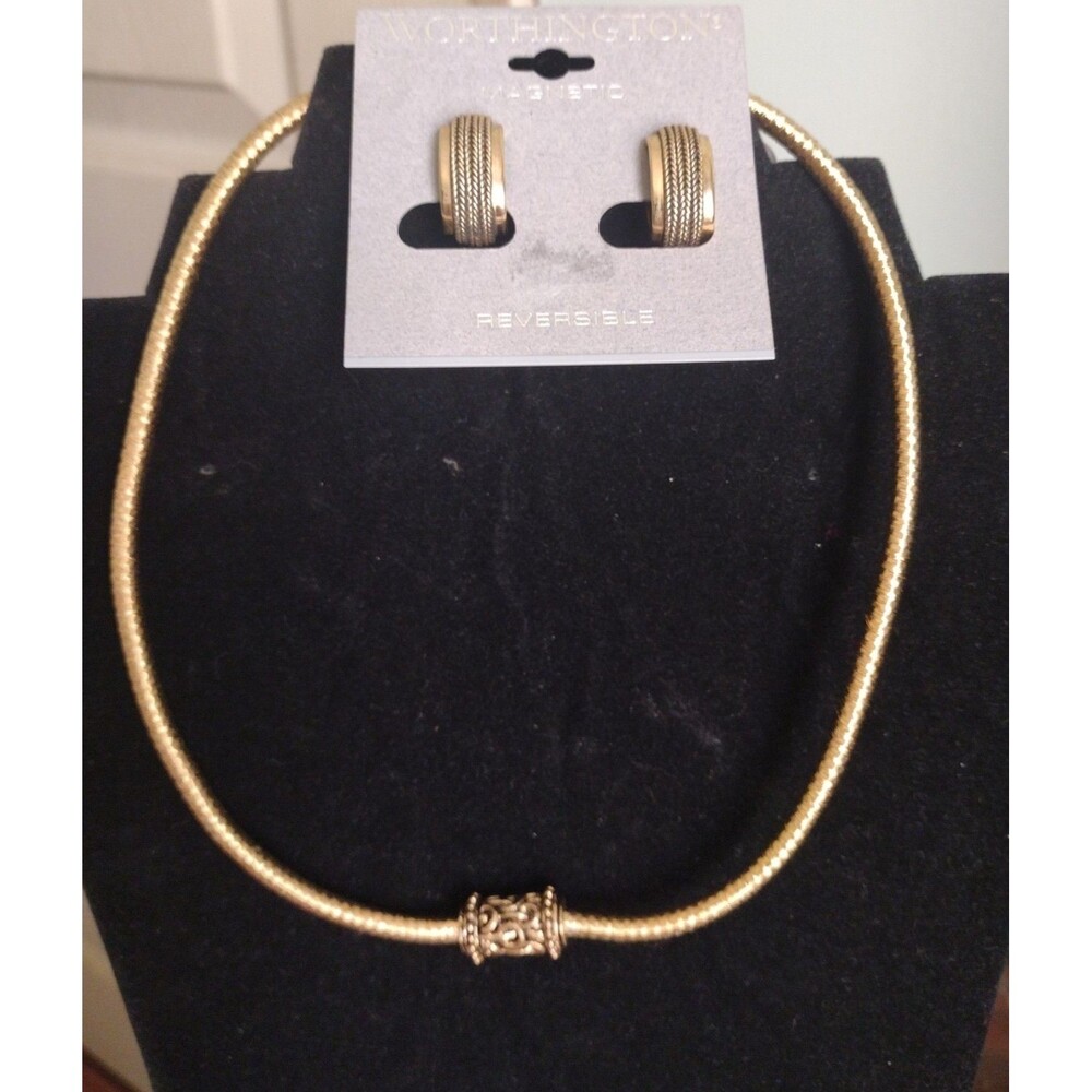 Magnetic gold tone reversible clip earring and necklace jewelry set